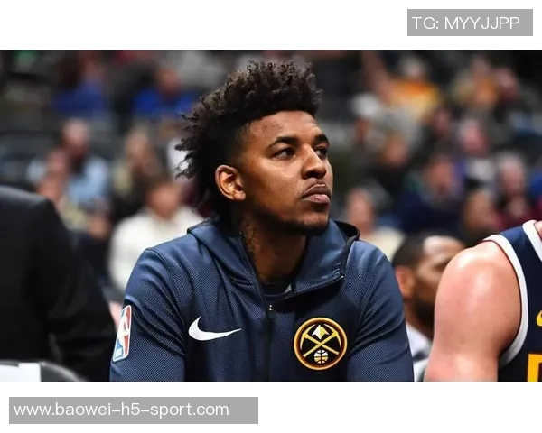 尼克杨谈布克遭遇重演称强行打控卫让人无奈